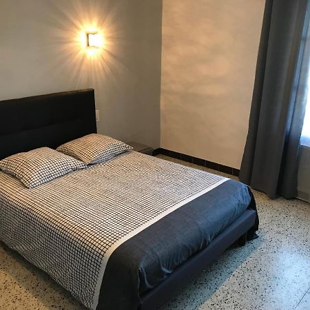 Appartement Tout Confort Avec Parking Ferme Арль Екстер'єр фото