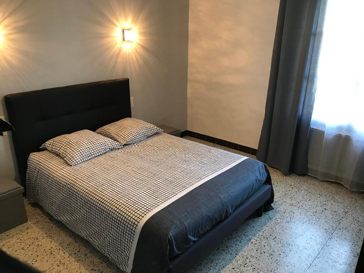 Appartement Tout Confort Avec Parking Ferme Арль Екстер'єр фото