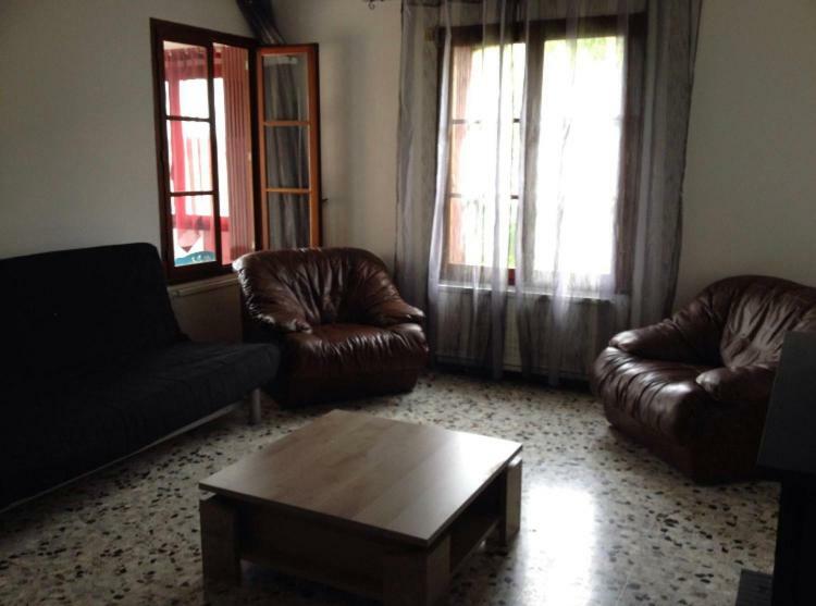 Appartement Tout Confort Avec Parking Ferme Арль Екстер'єр фото