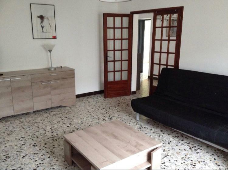 Appartement Tout Confort Avec Parking Ferme Арль Екстер'єр фото