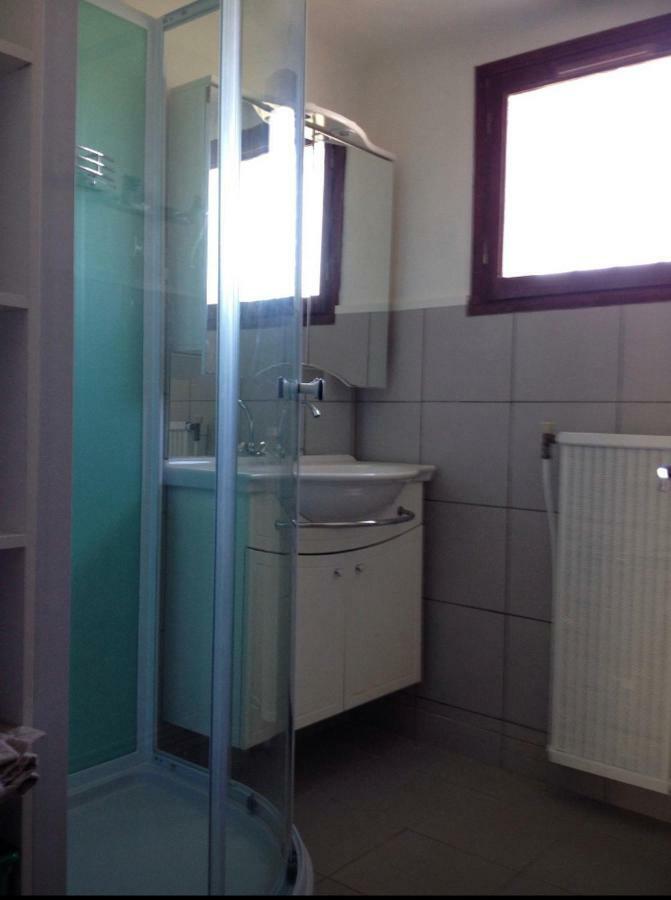 Appartement Tout Confort Avec Parking Ferme Арль Екстер'єр фото